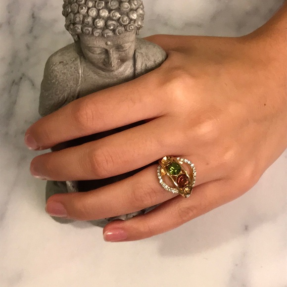 Jewelry - 🆕MOVING SALE 🆑 Ring